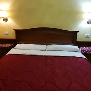3* Bed and Breakfast Pitagora House