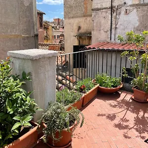 Campo De Fiori Palace Rome