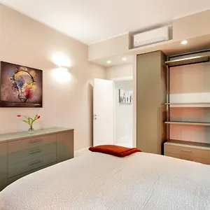  Apartment Maggiore Flats Italy